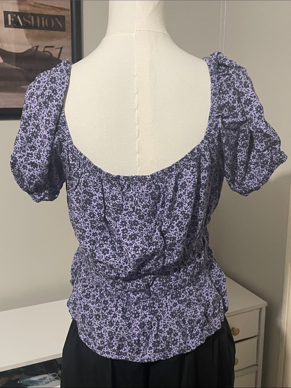 SO Goods For Life Floral Crop Top - Picture 2 of 5